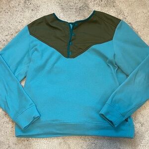 Cotopaxi Teal and Olive Crew Neck Sweater
